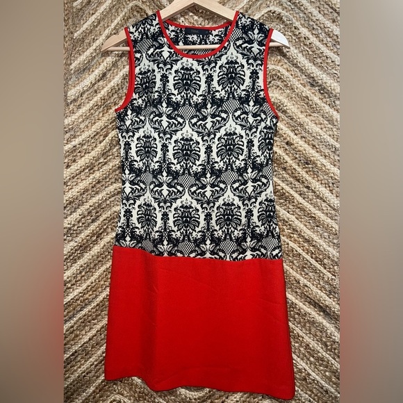 THML Dresses & Skirts - THML Women's Sleeveless Patterned Shift Dress,Red,Size XS,Great Condition